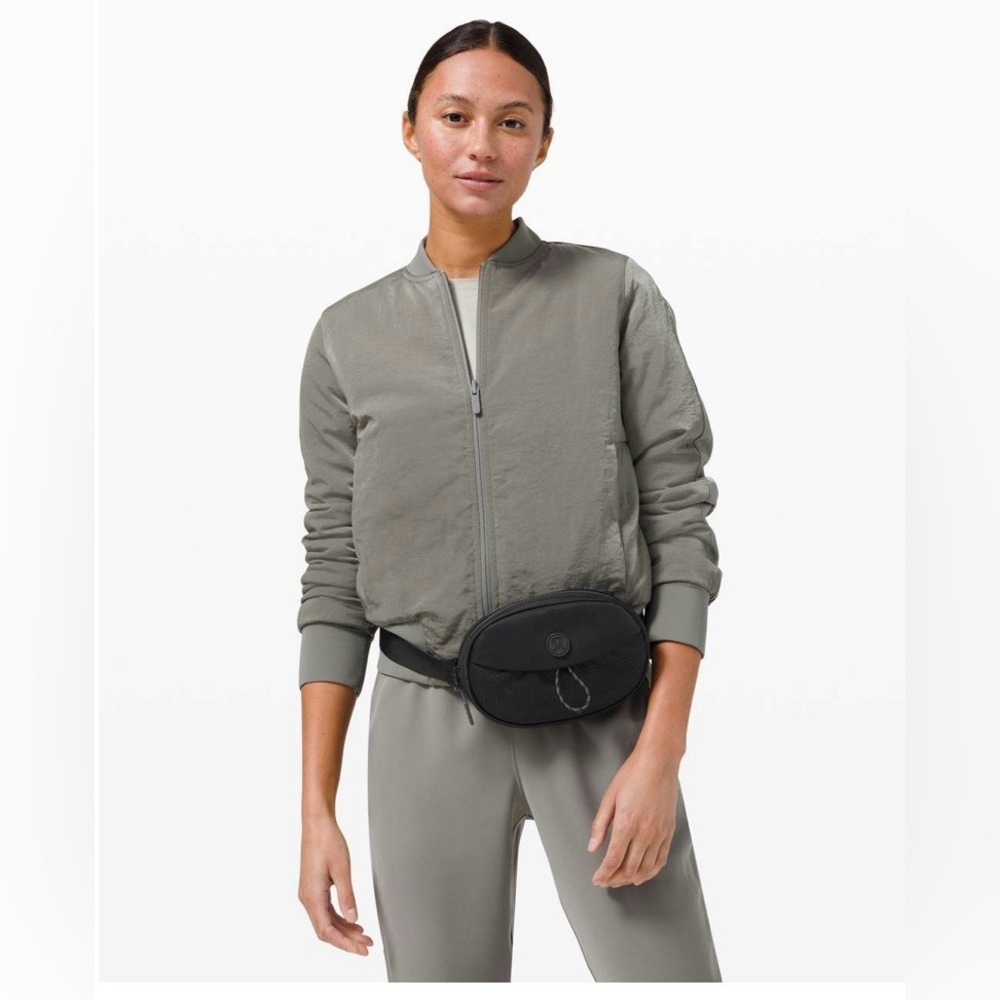 Lululemon Take It On Belt Bag 1L